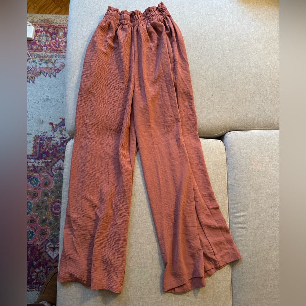 Pink flare pants with pockets